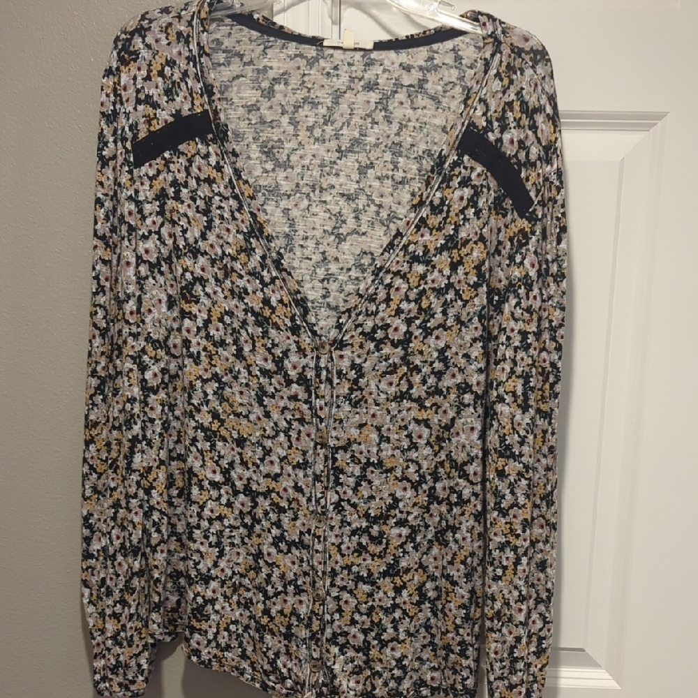 Maurices Floral V-Neck Blouse - Black, White, Yellow